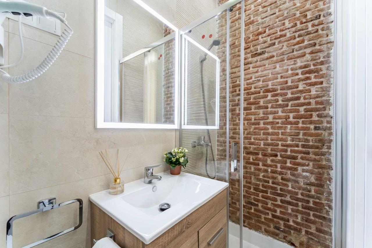 Exclusive Luxury Apartment In Central Madrid Bagian luar foto
