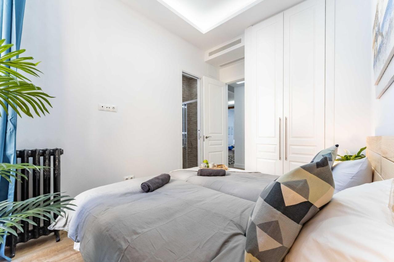 Exclusive Luxury Apartment In Central Madrid Bagian luar foto